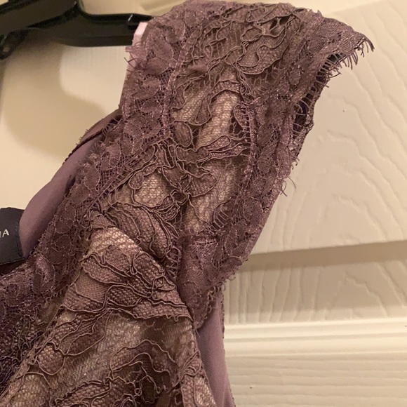 NWT. Beautiful lace cocktail dress. Size 16. - Picture 6 of 7